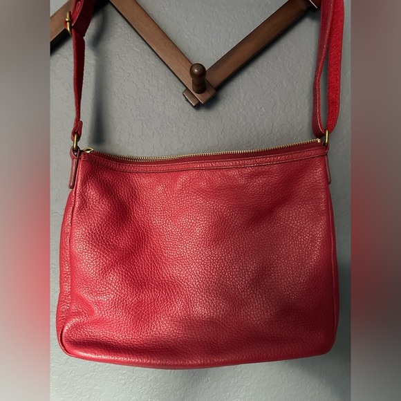 Fossil Elise Red Leather Crossbody Shoulder Bag Gold Zipper - Picture 4 of 7